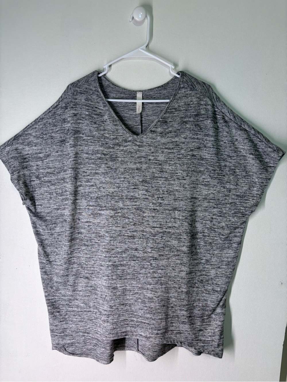 Women's Heather Gray V-Neck Drop Shoulder Top